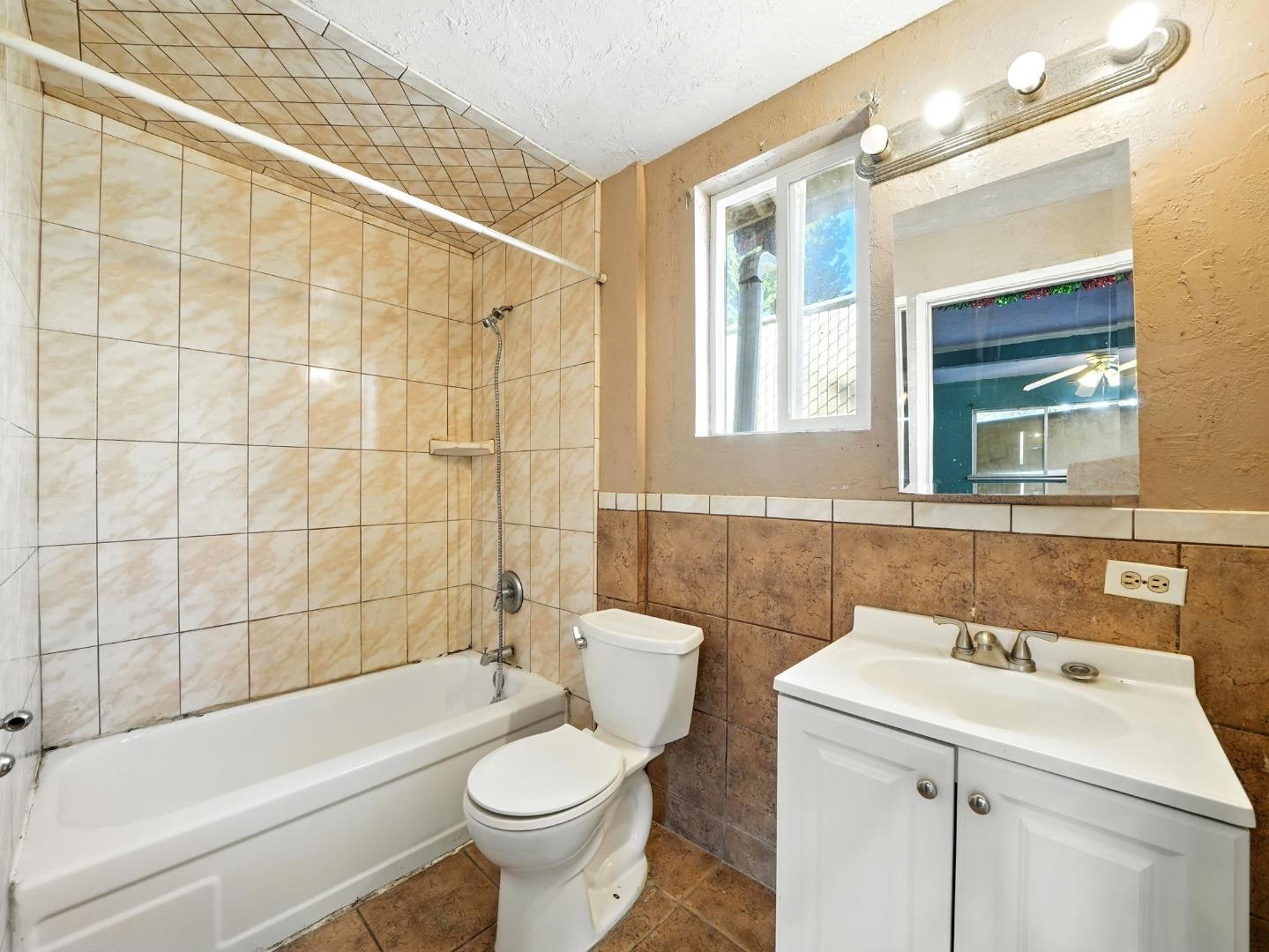 Detail Gallery Image 21 of 28 For 37 Union St, San Jose,  CA 95110 - 2 Beds | 1 Baths