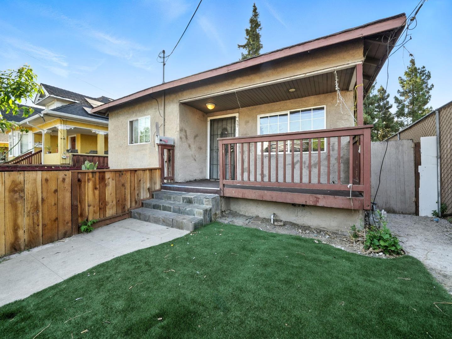 Detail Gallery Image 2 of 28 For 37 Union St, San Jose,  CA 95110 - – Beds | – Baths