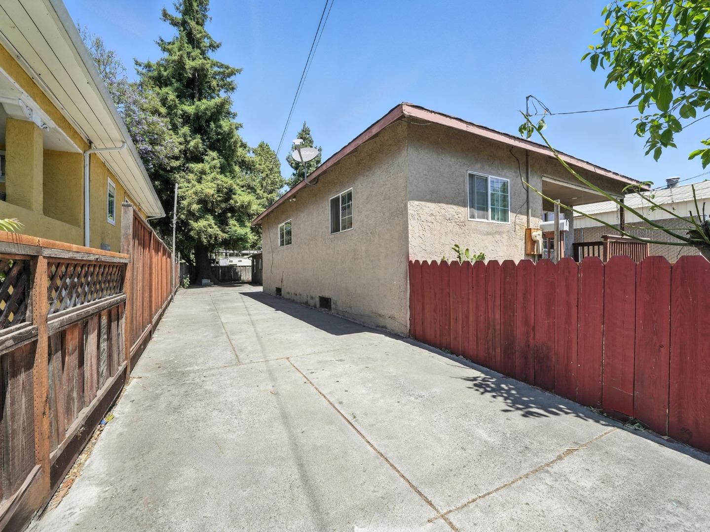 Detail Gallery Image 22 of 28 For 37 Union St, San Jose,  CA 95110 - – Beds | – Baths
