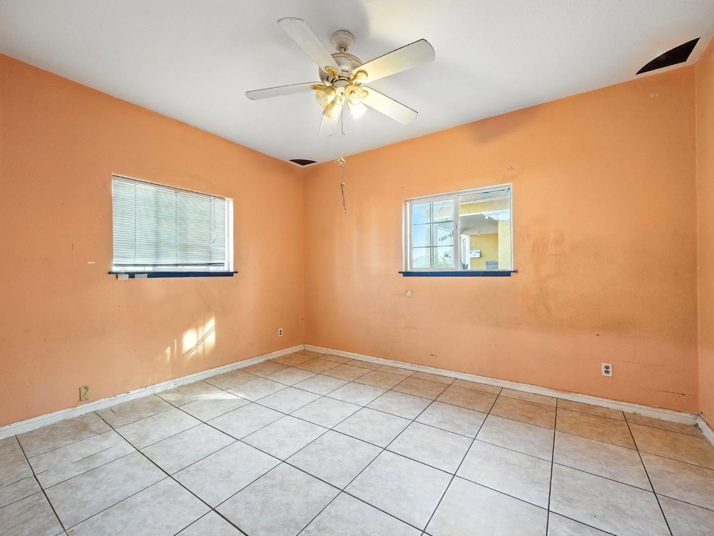 Detail Gallery Image 7 of 28 For 37 Union St, San Jose,  CA 95110 - – Beds | – Baths