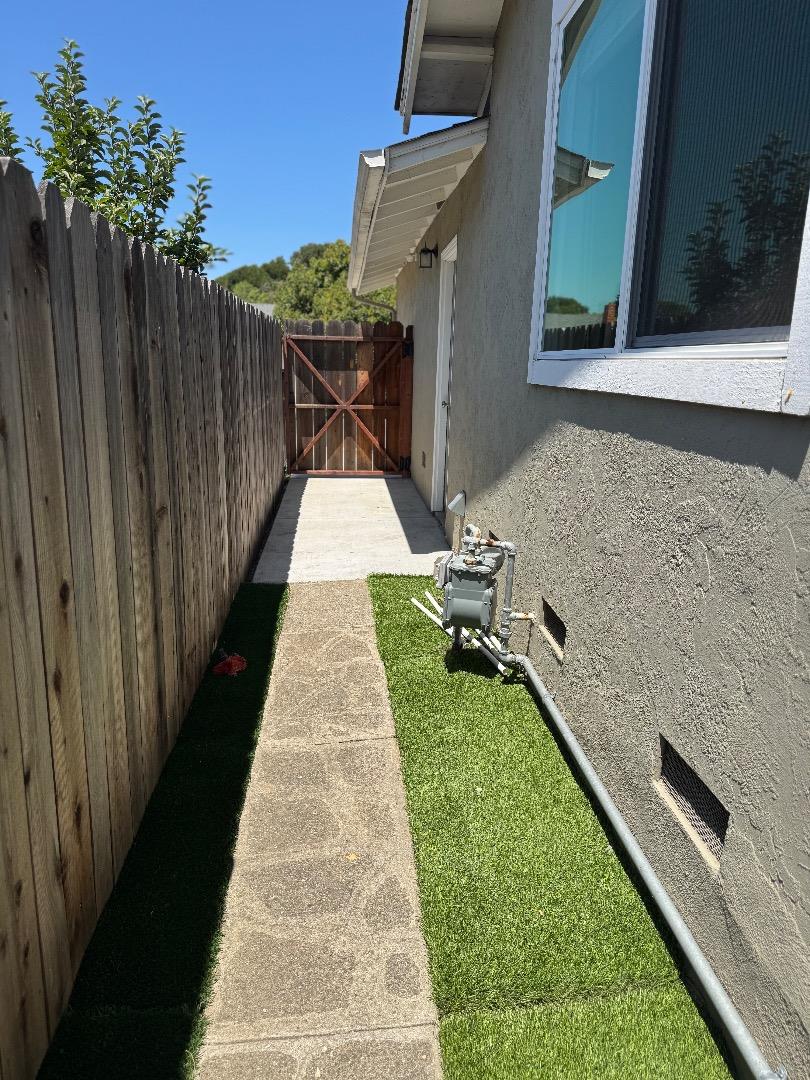 Detail Gallery Image 23 of 28 For 1209 Loyola Way, Vallejo,  CA 94589 - 4 Beds | 2 Baths