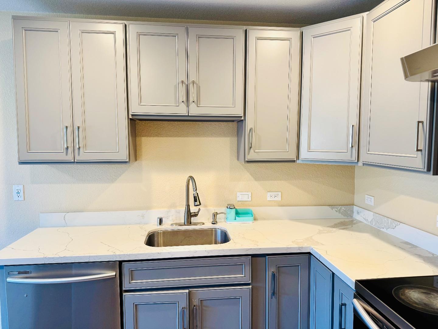 Detail Gallery Image 7 of 28 For 1209 Loyola Way, Vallejo,  CA 94589 - 4 Beds | 2 Baths