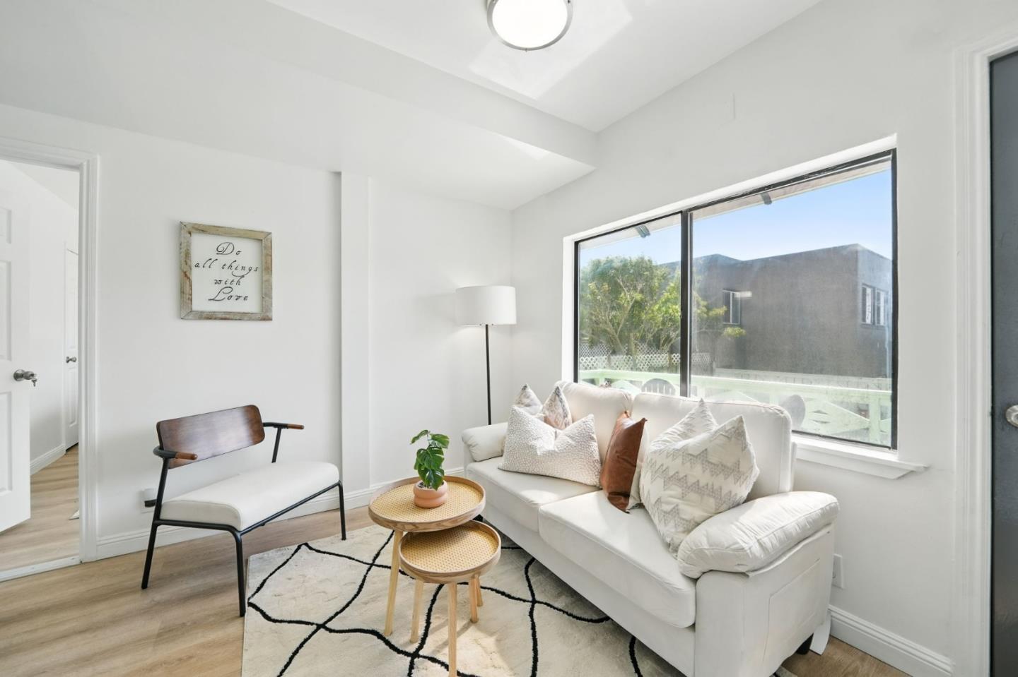 Detail Gallery Image 13 of 39 For 2687 45th Ave, San Francisco,  CA 94116 - 5 Beds | 2 Baths
