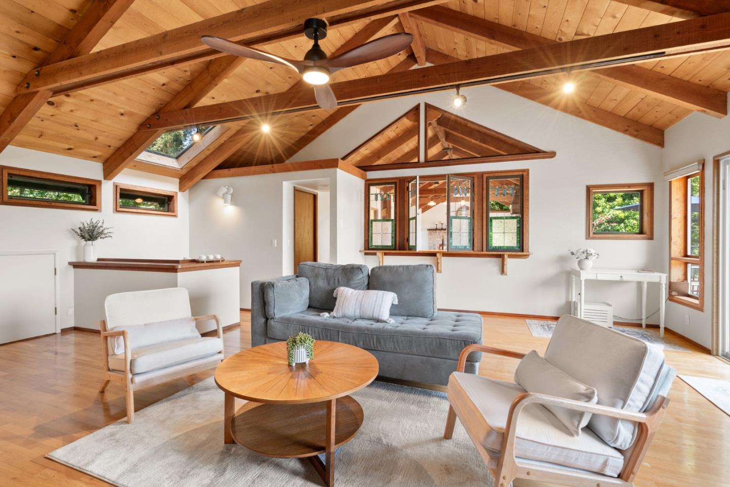 Detail Gallery Image 12 of 90 For 120 Bella Vista Ln, Watsonville,  CA 95076 - 4 Beds | 2/1 Baths