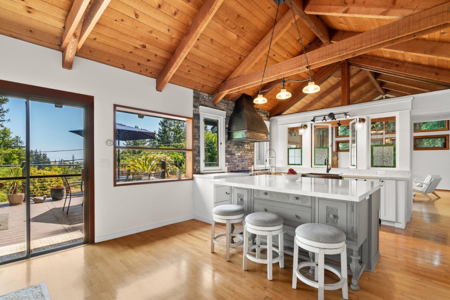 Detail Gallery Image 13 of 90 For 120 Bella Vista Ln, Watsonville,  CA 95076 - 4 Beds | 2/1 Baths