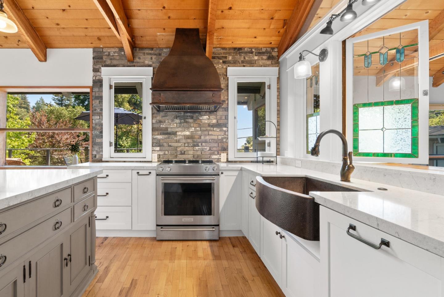 Detail Gallery Image 17 of 90 For 120 Bella Vista Ln, Watsonville,  CA 95076 - 4 Beds | 2/1 Baths
