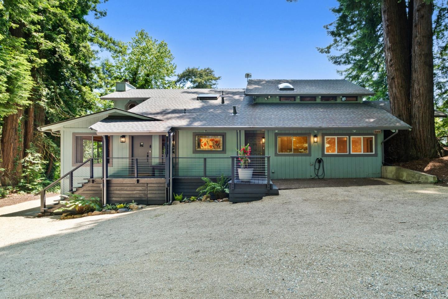 Detail Gallery Image 5 of 90 For 120 Bella Vista Ln, Watsonville,  CA 95076 - 4 Beds | 2/1 Baths