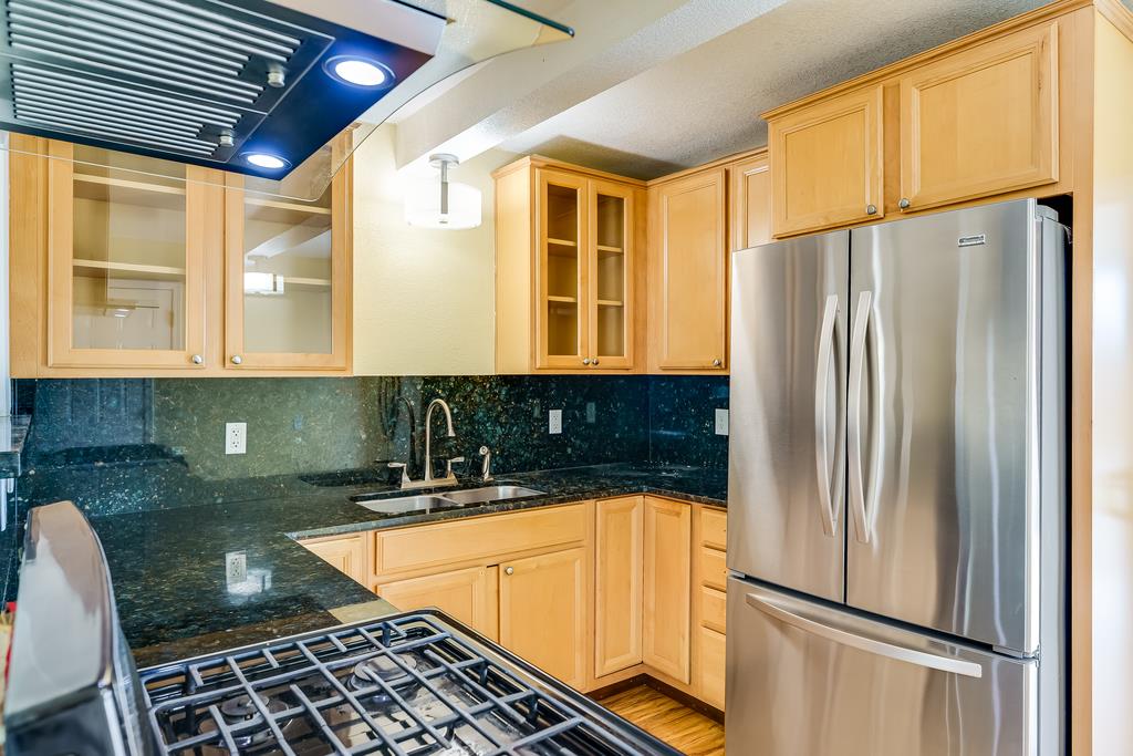 Detail Gallery Image 10 of 28 For 1448 Saturn Ct, Milpitas,  CA 95035 - 3 Beds | 2 Baths