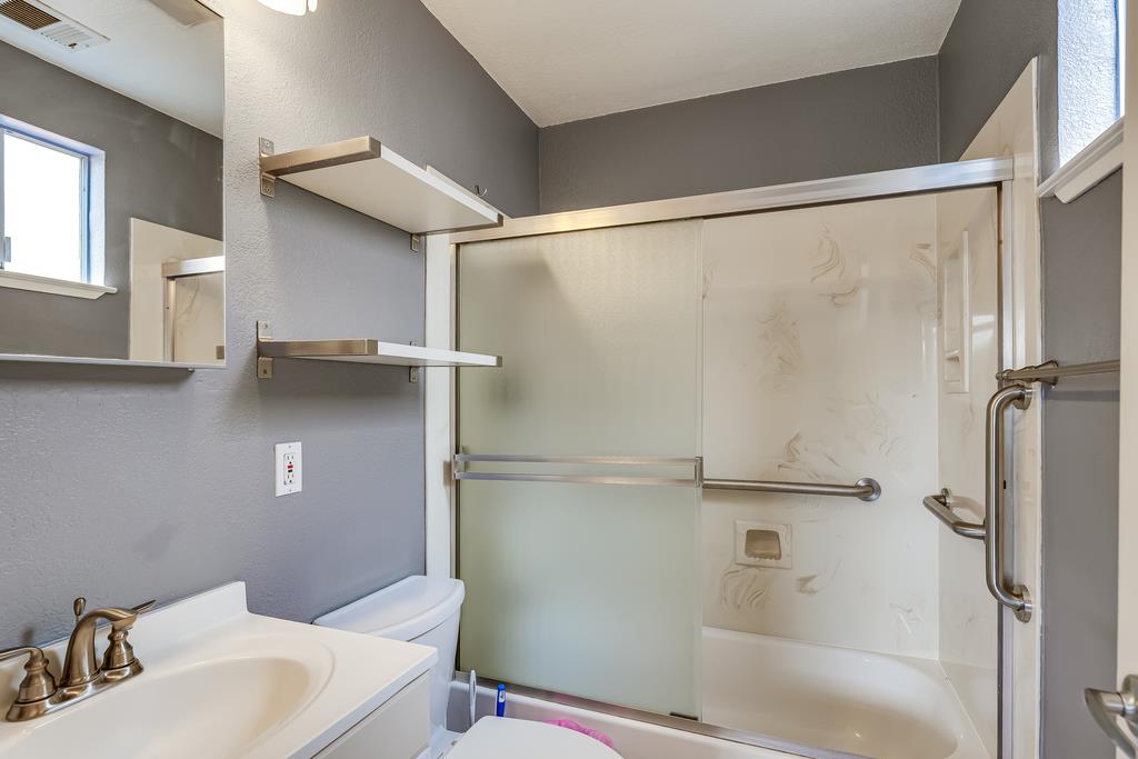 Detail Gallery Image 13 of 28 For 1448 Saturn Ct, Milpitas,  CA 95035 - 3 Beds | 2 Baths