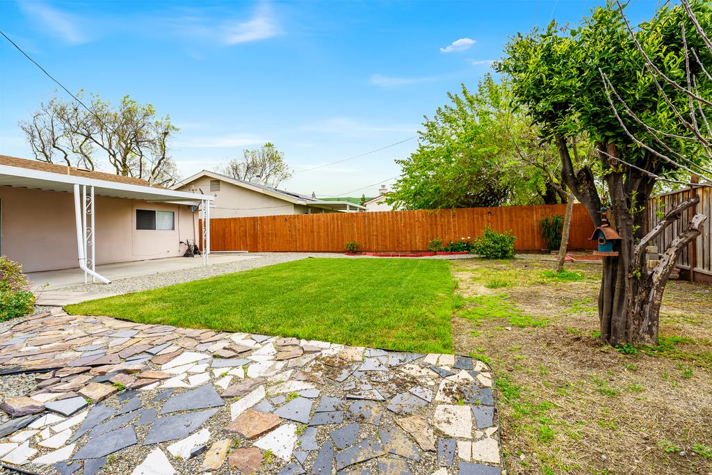 Detail Gallery Image 21 of 28 For 1448 Saturn Ct, Milpitas,  CA 95035 - 3 Beds | 2 Baths