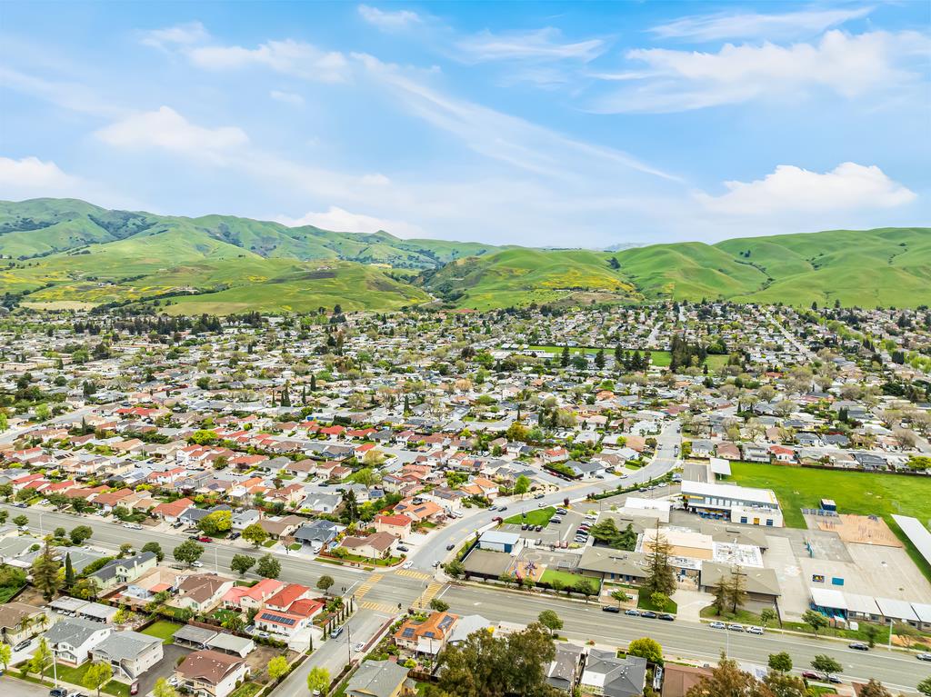 Detail Gallery Image 25 of 28 For 1448 Saturn Ct, Milpitas,  CA 95035 - 3 Beds | 2 Baths
