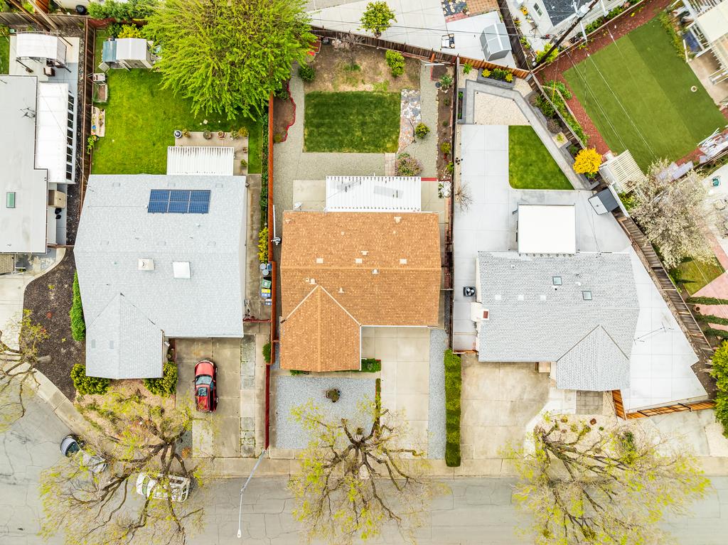Detail Gallery Image 5 of 28 For 1448 Saturn Ct, Milpitas,  CA 95035 - 3 Beds | 2 Baths