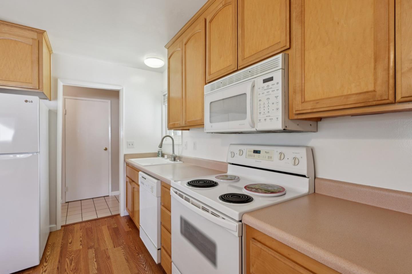Detail Gallery Image 11 of 27 For 1484 Laredo St, Napa,  CA 94559 - 3 Beds | 2 Baths
