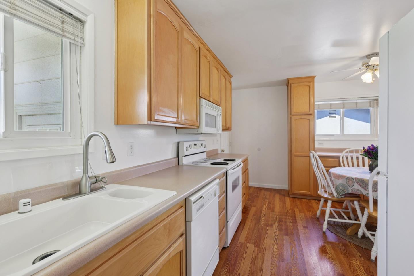 Detail Gallery Image 12 of 27 For 1484 Laredo St, Napa,  CA 94559 - 3 Beds | 2 Baths