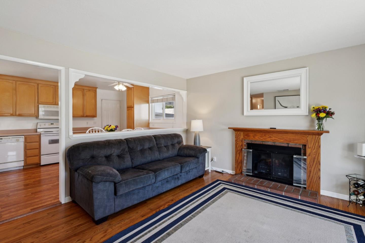 Detail Gallery Image 7 of 27 For 1484 Laredo St, Napa,  CA 94559 - 3 Beds | 2 Baths
