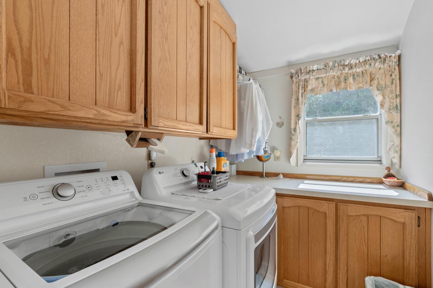 Detail Gallery Image 16 of 40 For 945 Eagle Rd, Scotts Valley,  CA 95066 - 3 Beds | 1 Baths