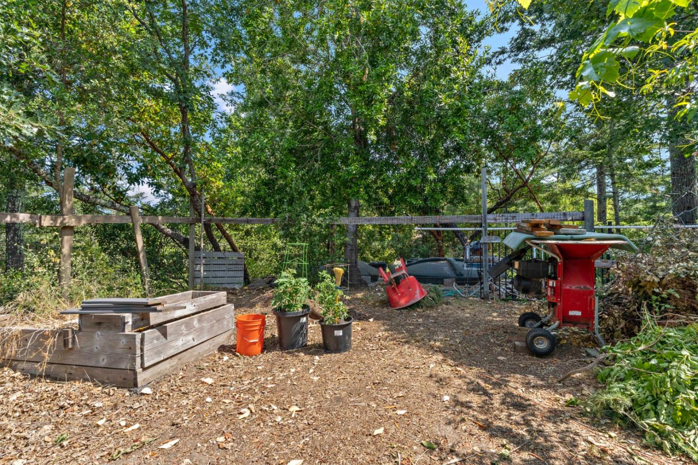 Detail Gallery Image 30 of 40 For 945 Eagle Rd, Scotts Valley,  CA 95066 - 3 Beds | 1 Baths