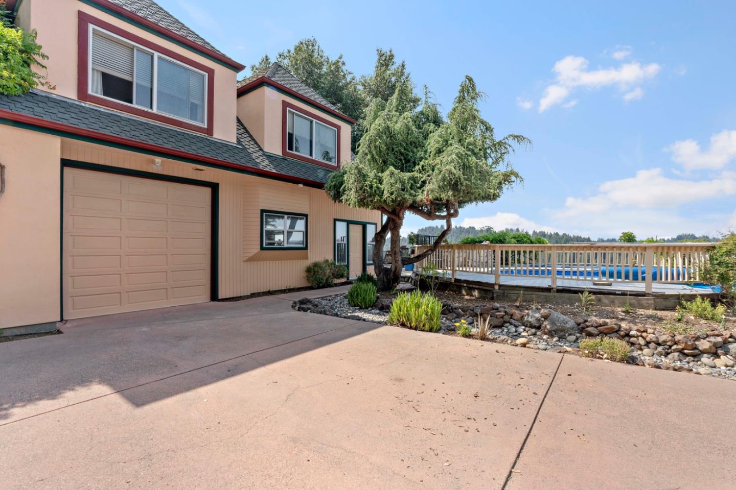 Detail Gallery Image 4 of 40 For 945 Eagle Rd, Scotts Valley,  CA 95066 - 3 Beds | 1 Baths