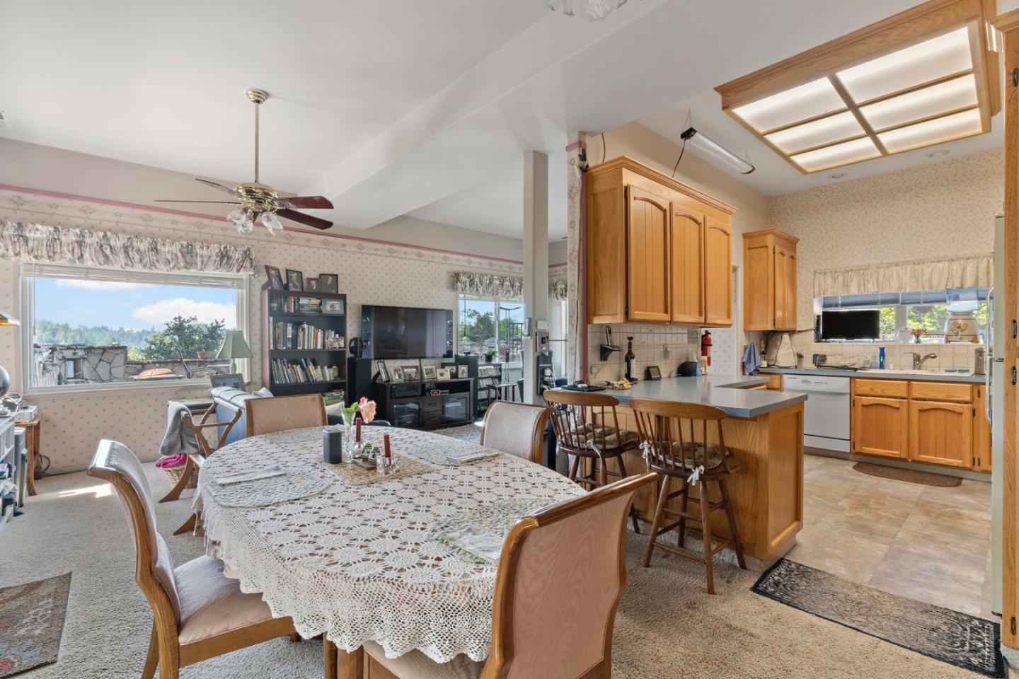 Detail Gallery Image 9 of 40 For 945 Eagle Rd, Scotts Valley,  CA 95066 - 3 Beds | 1 Baths