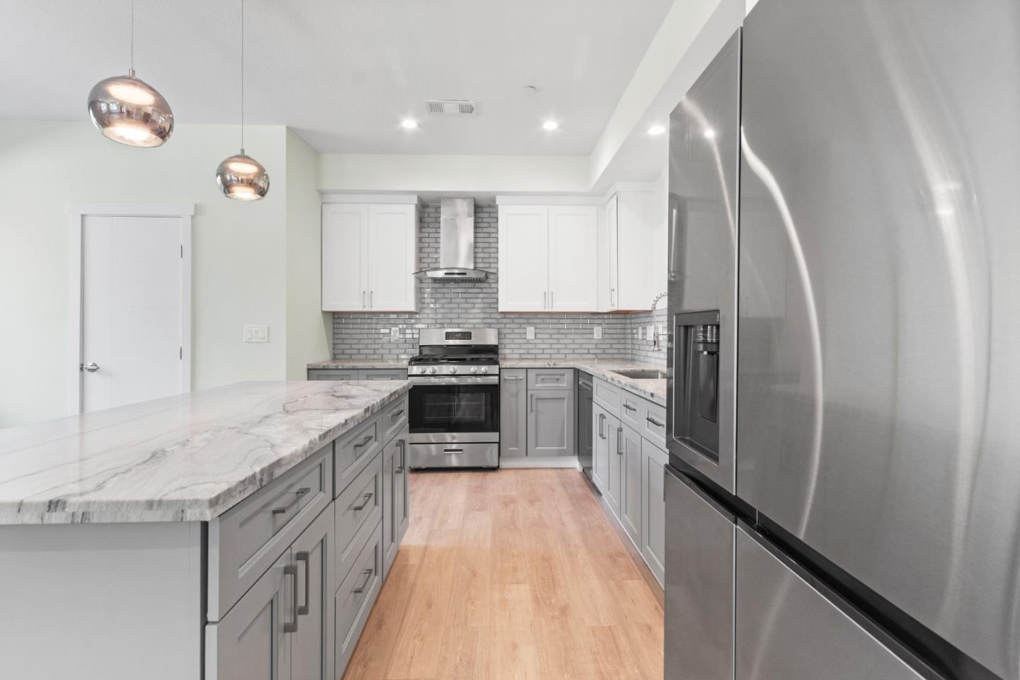 Detail Gallery Image 13 of 42 For 30 S 22nd St #1,  San Jose,  CA 95116 - 2 Beds | 2 Baths