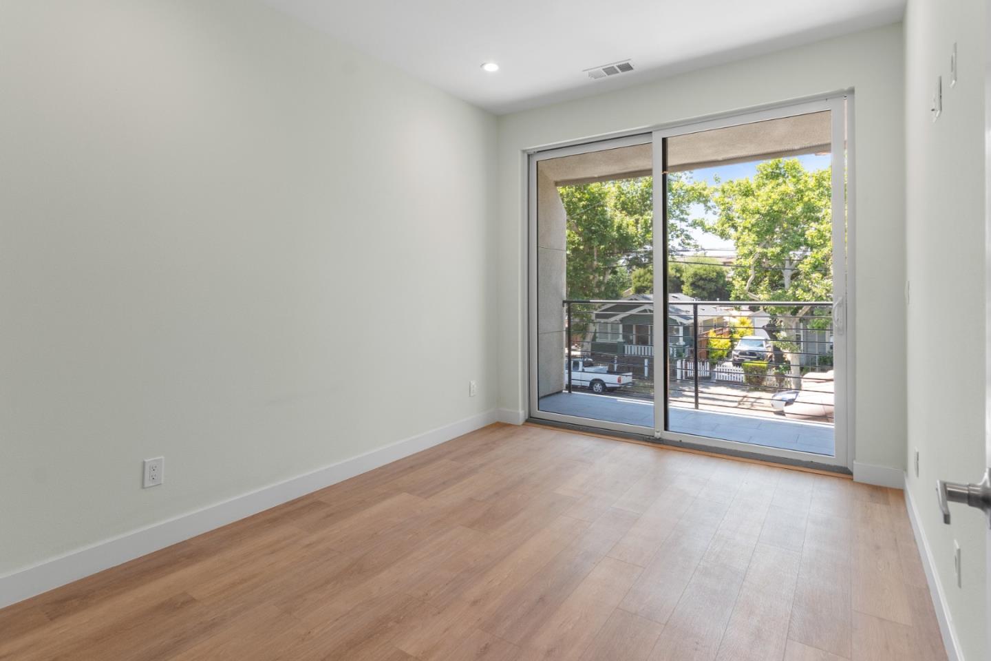 Detail Gallery Image 32 of 42 For 30 S 22nd St #1,  San Jose,  CA 95116 - 2 Beds | 2 Baths