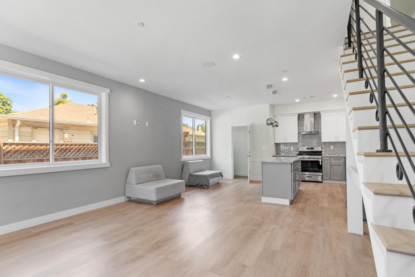 Detail Gallery Image 9 of 42 For 30 S 22nd St #1,  San Jose,  CA 95116 - 2 Beds | 2 Baths