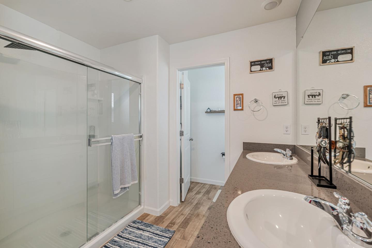 Detail Gallery Image 17 of 24 For 1420 Primitivo Ln, Manteca,  CA 95336 - 3 Beds | 2/1 Baths