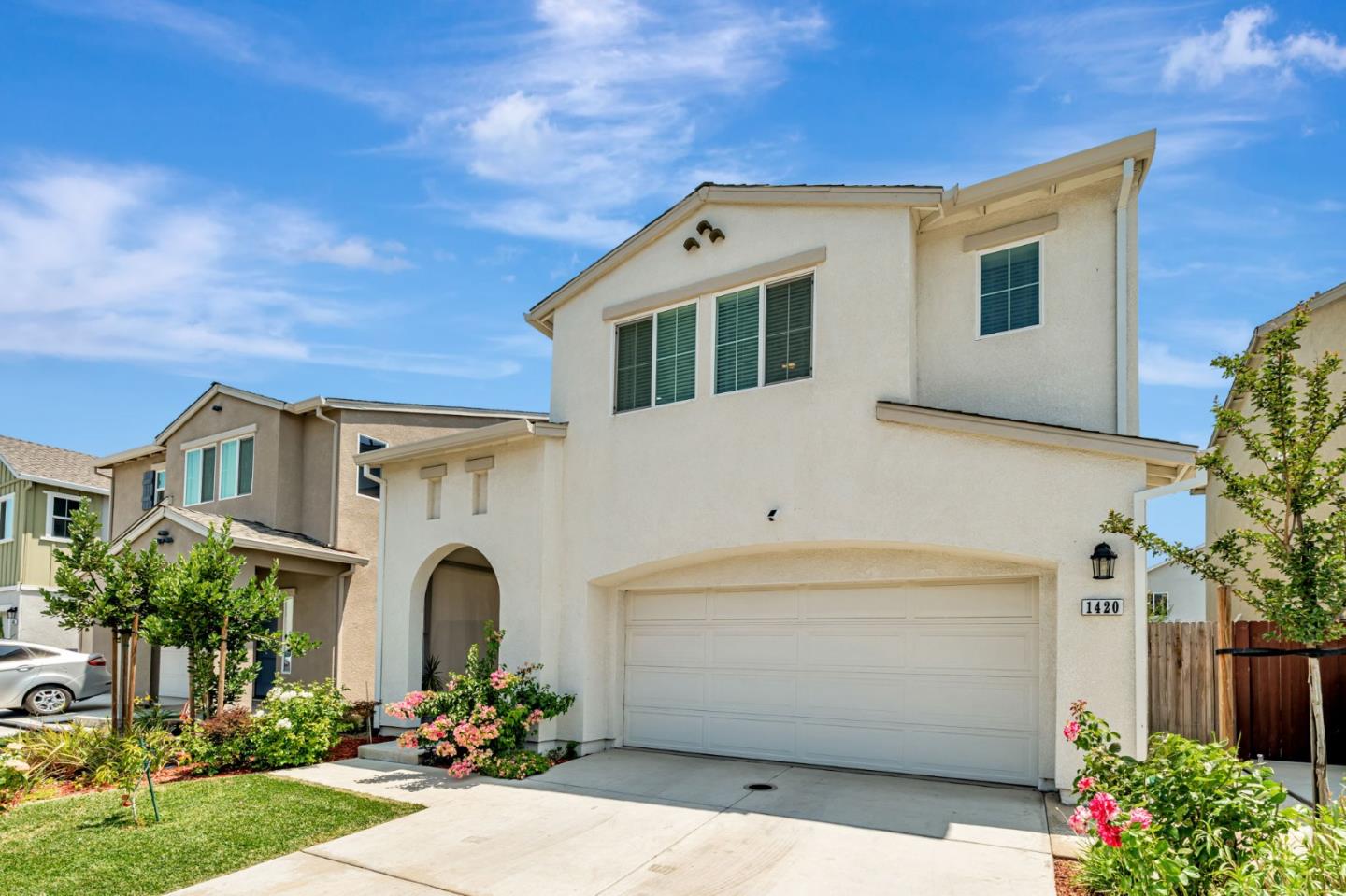 Detail Gallery Image 3 of 24 For 1420 Primitivo Ln, Manteca,  CA 95336 - 3 Beds | 2/1 Baths