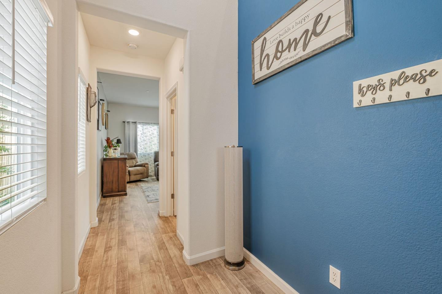 Detail Gallery Image 6 of 24 For 1420 Primitivo Ln, Manteca,  CA 95336 - 3 Beds | 2/1 Baths