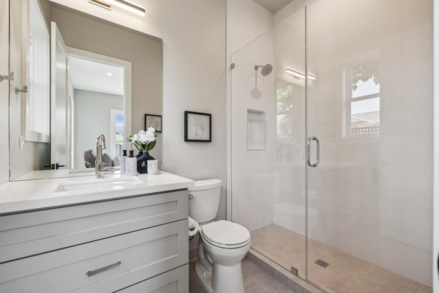 Detail Gallery Image 27 of 60 For 15330 Chelsea Dr, San Jose,  CA 95124 - 6 Beds | 4/1 Baths