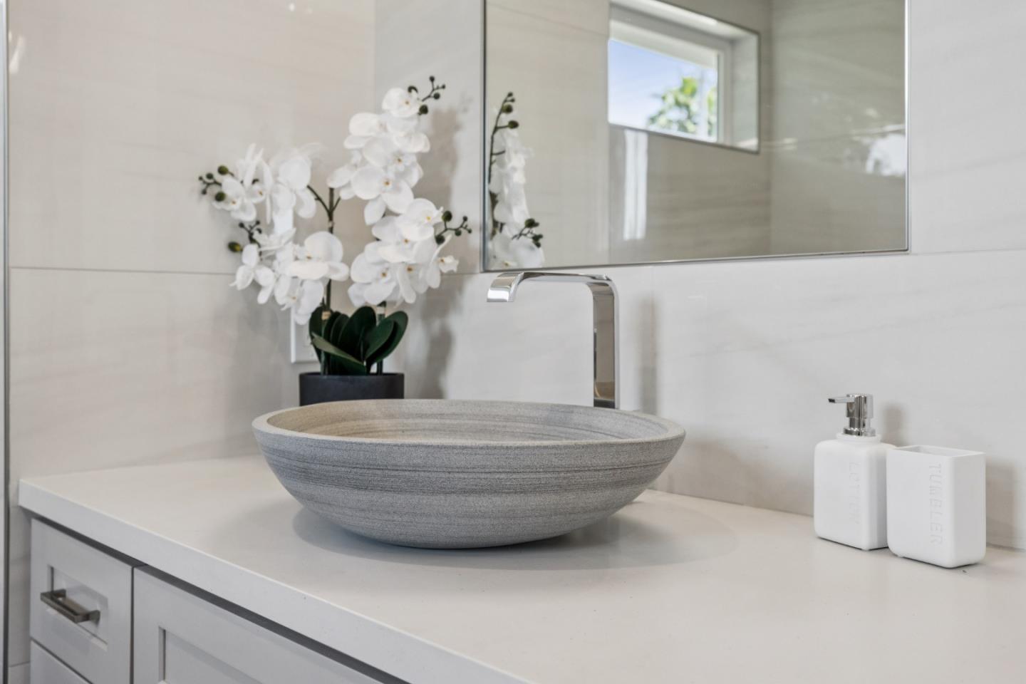 Detail Gallery Image 41 of 60 For 15330 Chelsea Dr, San Jose,  CA 95124 - 6 Beds | 4/1 Baths