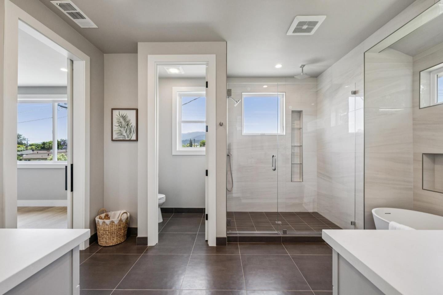 Detail Gallery Image 42 of 60 For 15330 Chelsea Dr, San Jose,  CA 95124 - 6 Beds | 4/1 Baths