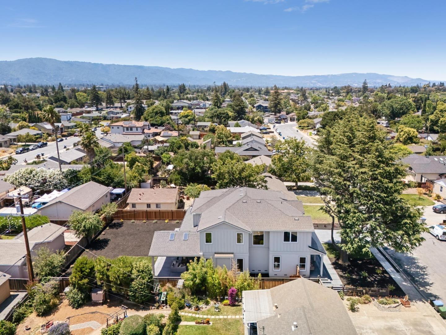 Detail Gallery Image 59 of 60 For 15330 Chelsea Dr, San Jose,  CA 95124 - 6 Beds | 4/1 Baths