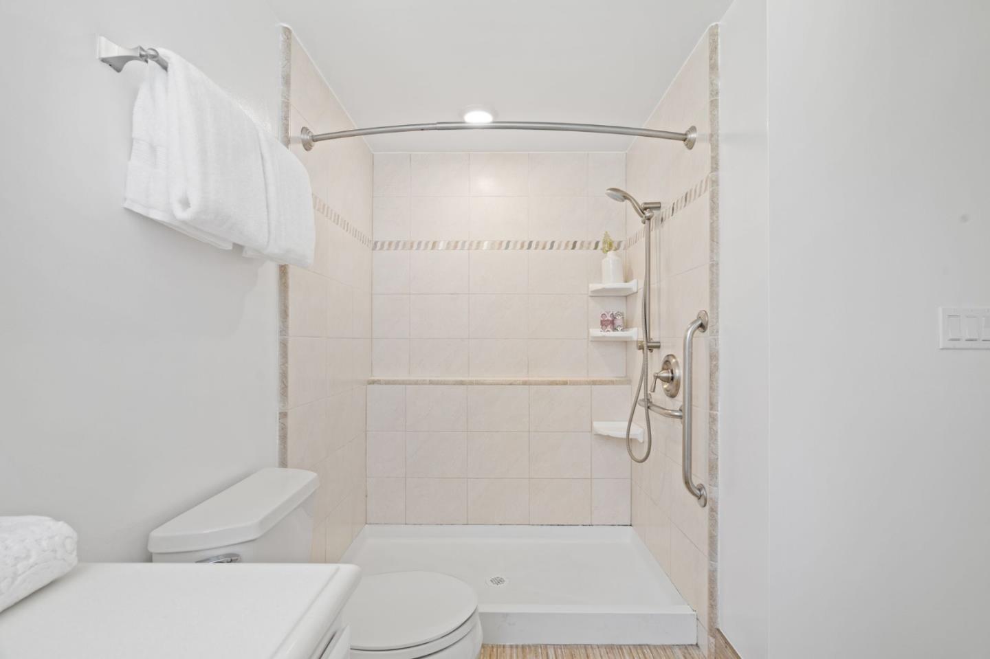 Detail Gallery Image 26 of 57 For 1861 Limetree Ln, Mountain View,  CA 94040 - 4 Beds | 2 Baths