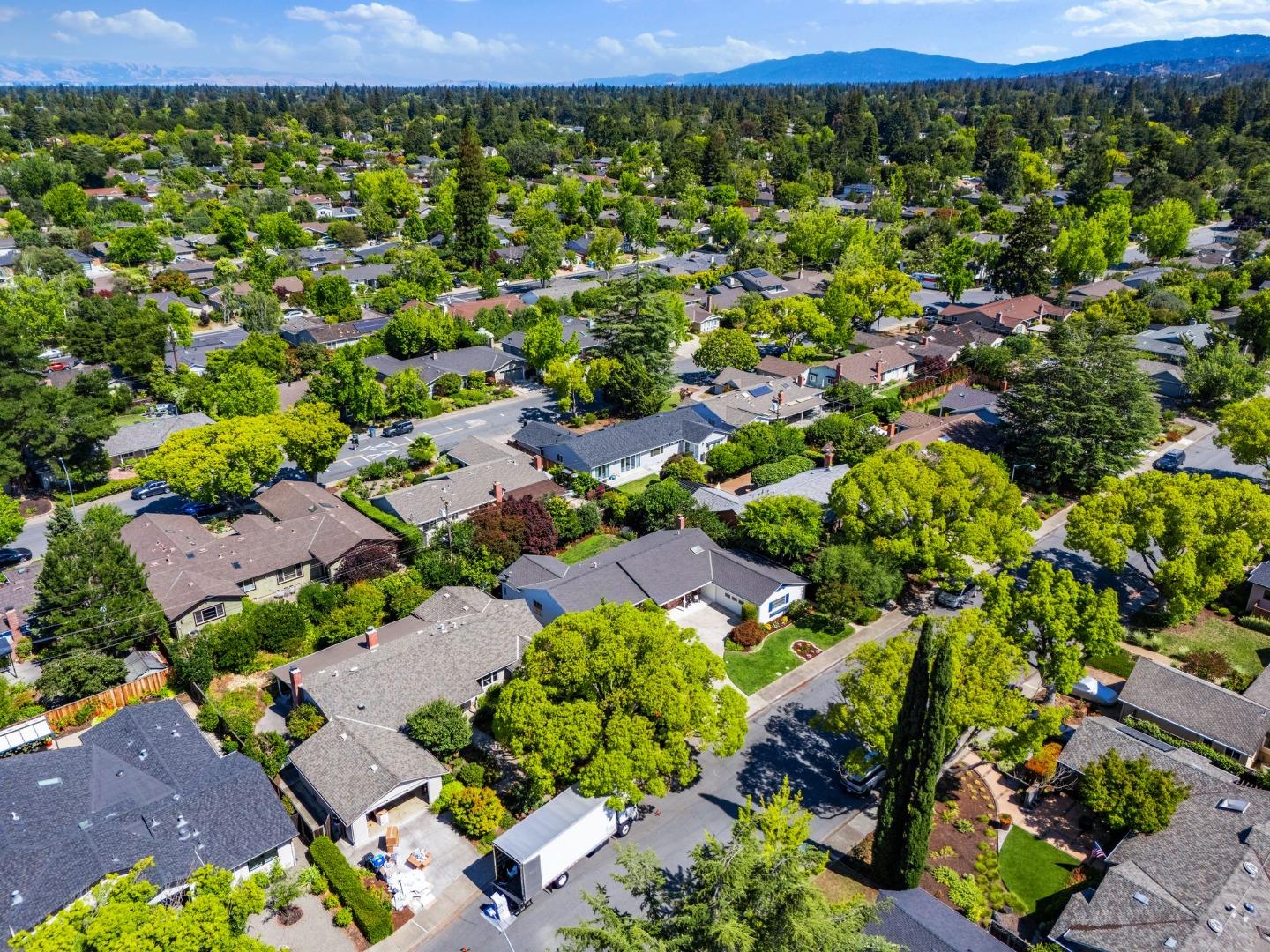 Detail Gallery Image 55 of 57 For 1861 Limetree Ln, Mountain View,  CA 94040 - 4 Beds | 2 Baths