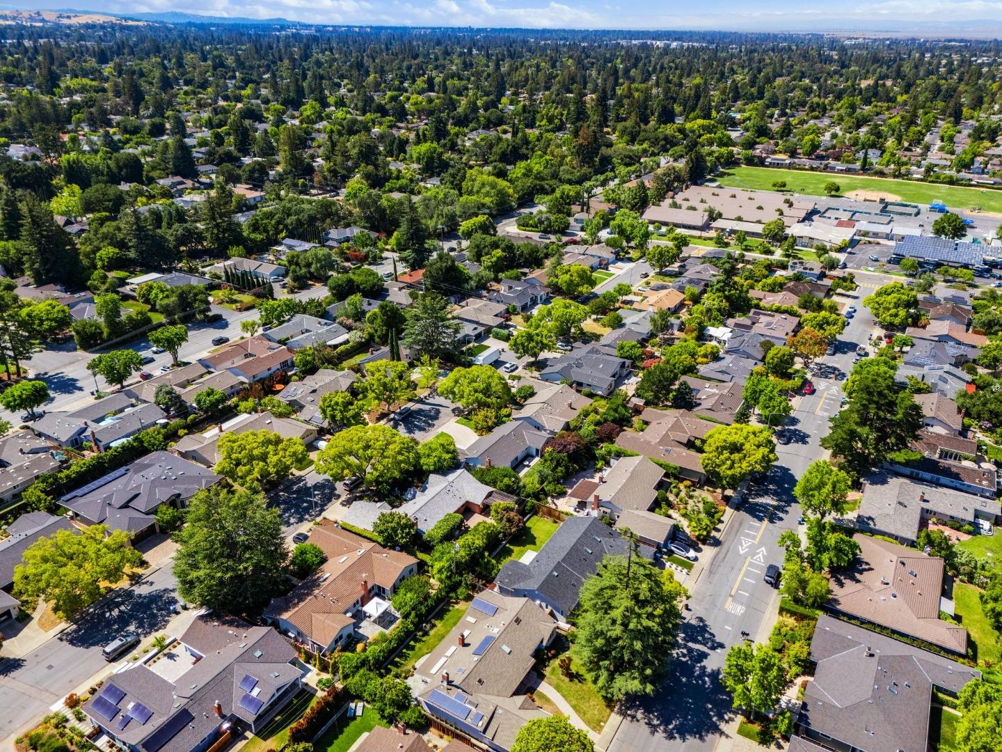 Detail Gallery Image 56 of 57 For 1861 Limetree Ln, Mountain View,  CA 94040 - 4 Beds | 2 Baths