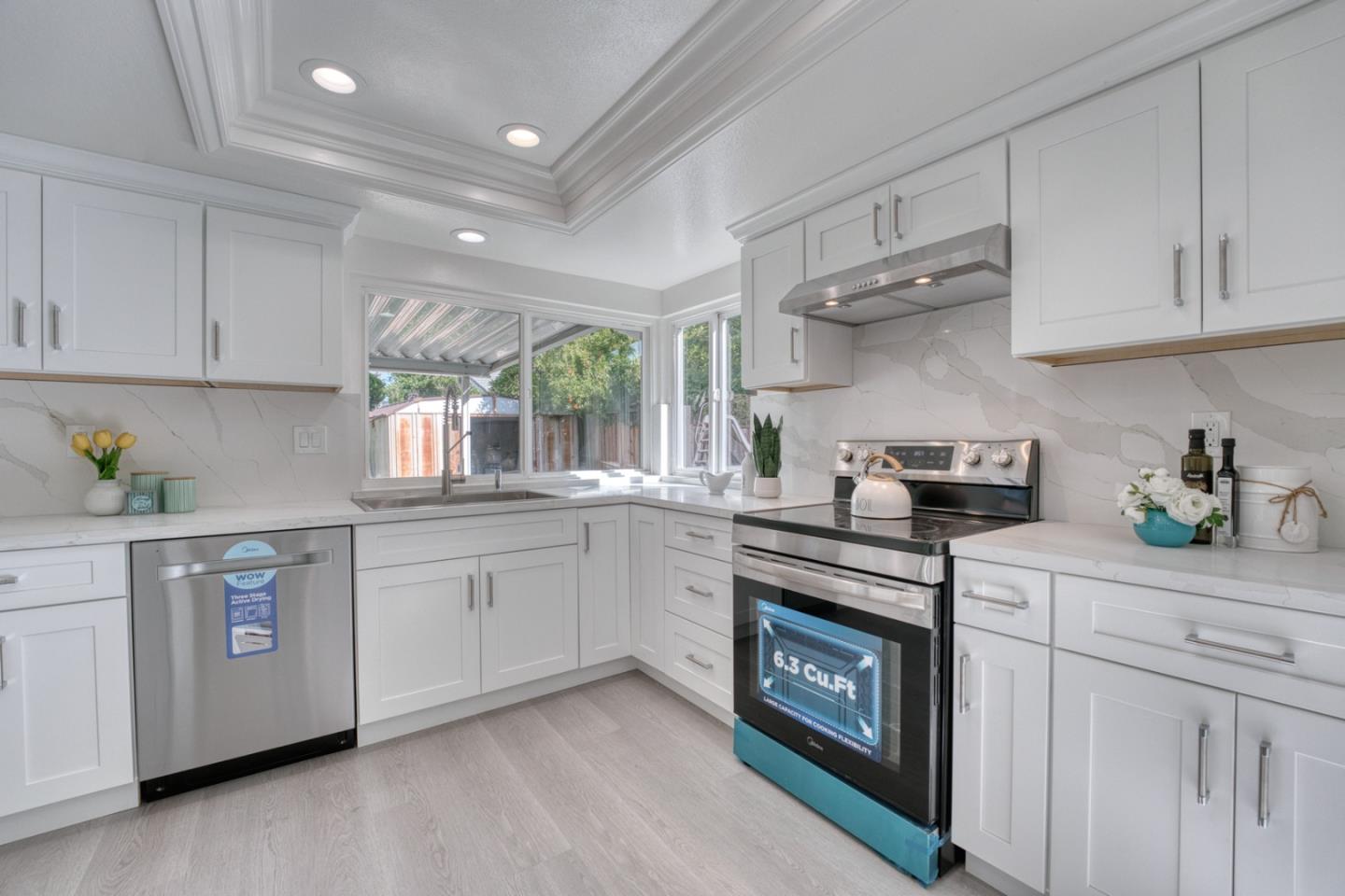 Detail Gallery Image 12 of 34 For 5068 Calwa Ct, San Jose,  CA 95111 - 4 Beds | 3 Baths