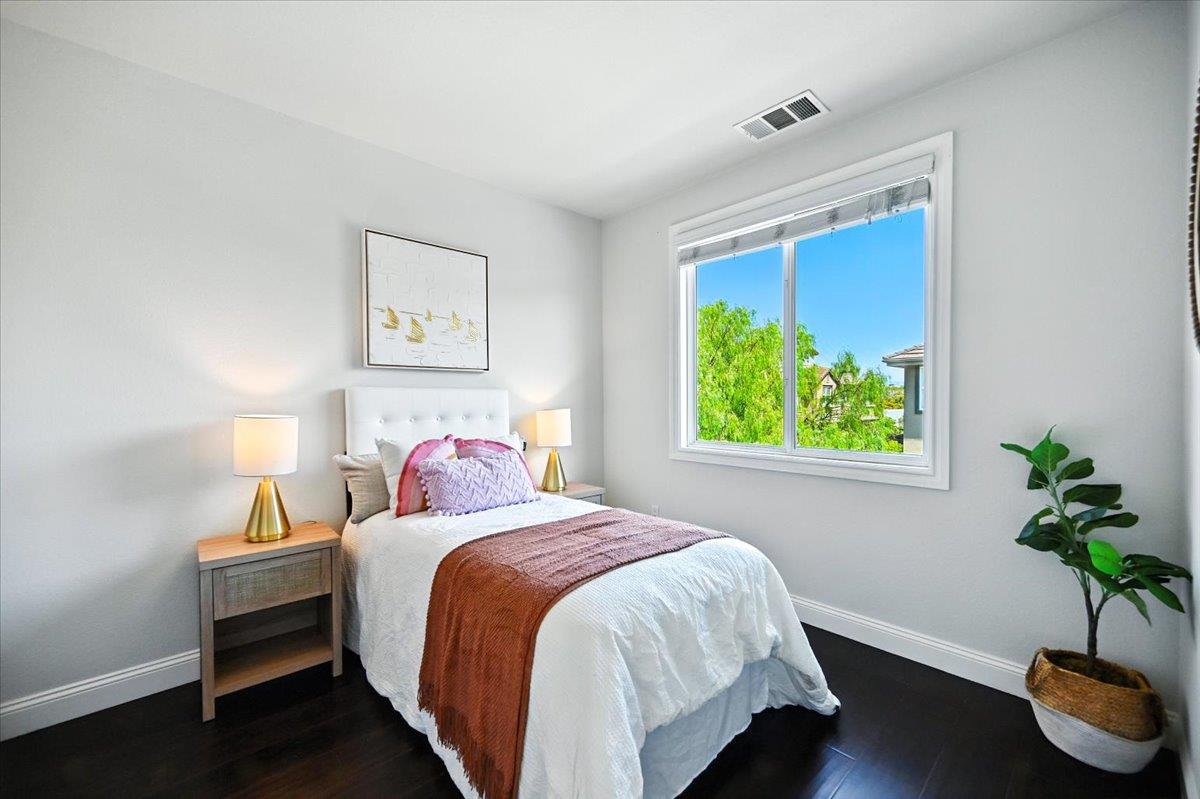 Detail Gallery Image 22 of 42 For 1172 Mckay Dr, San Jose,  CA 95131 - 4 Beds | 3/1 Baths