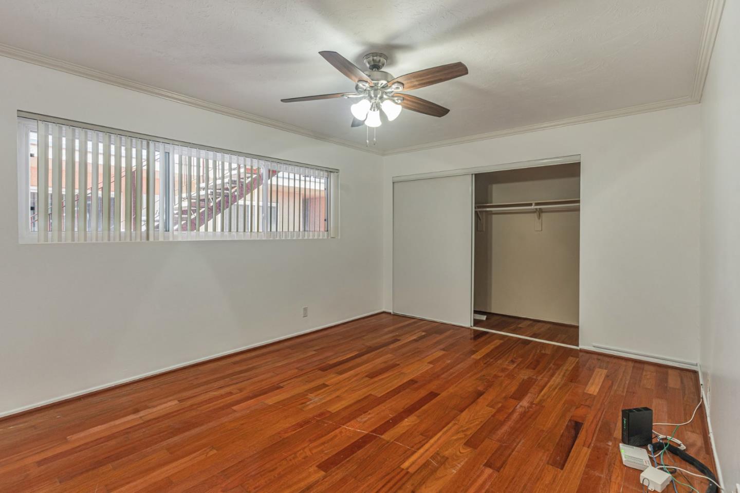 Detail Gallery Image 15 of 35 For 382 Coronado Ave #102,  Long Beach,  CA 90814 - 2 Beds | 2 Baths