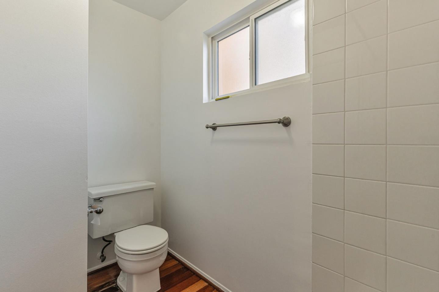 Detail Gallery Image 25 of 35 For 382 Coronado Ave #102,  Long Beach,  CA 90814 - 2 Beds | 2 Baths