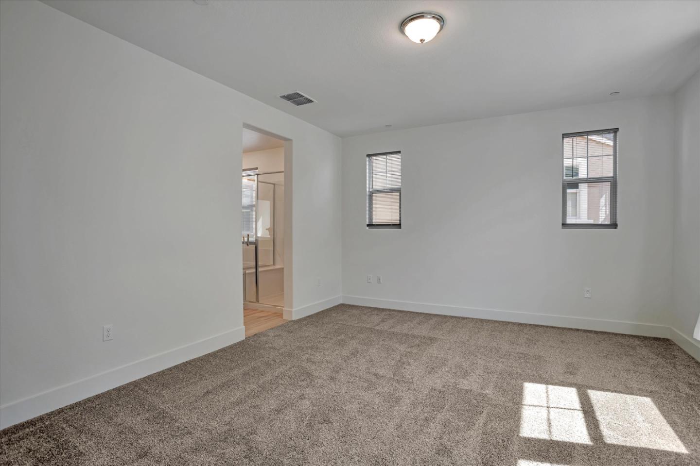 Detail Gallery Image 9 of 16 For 10466 Oboe Way, Elk Grove,  CA 95757 - 3 Beds | 2/1 Baths
