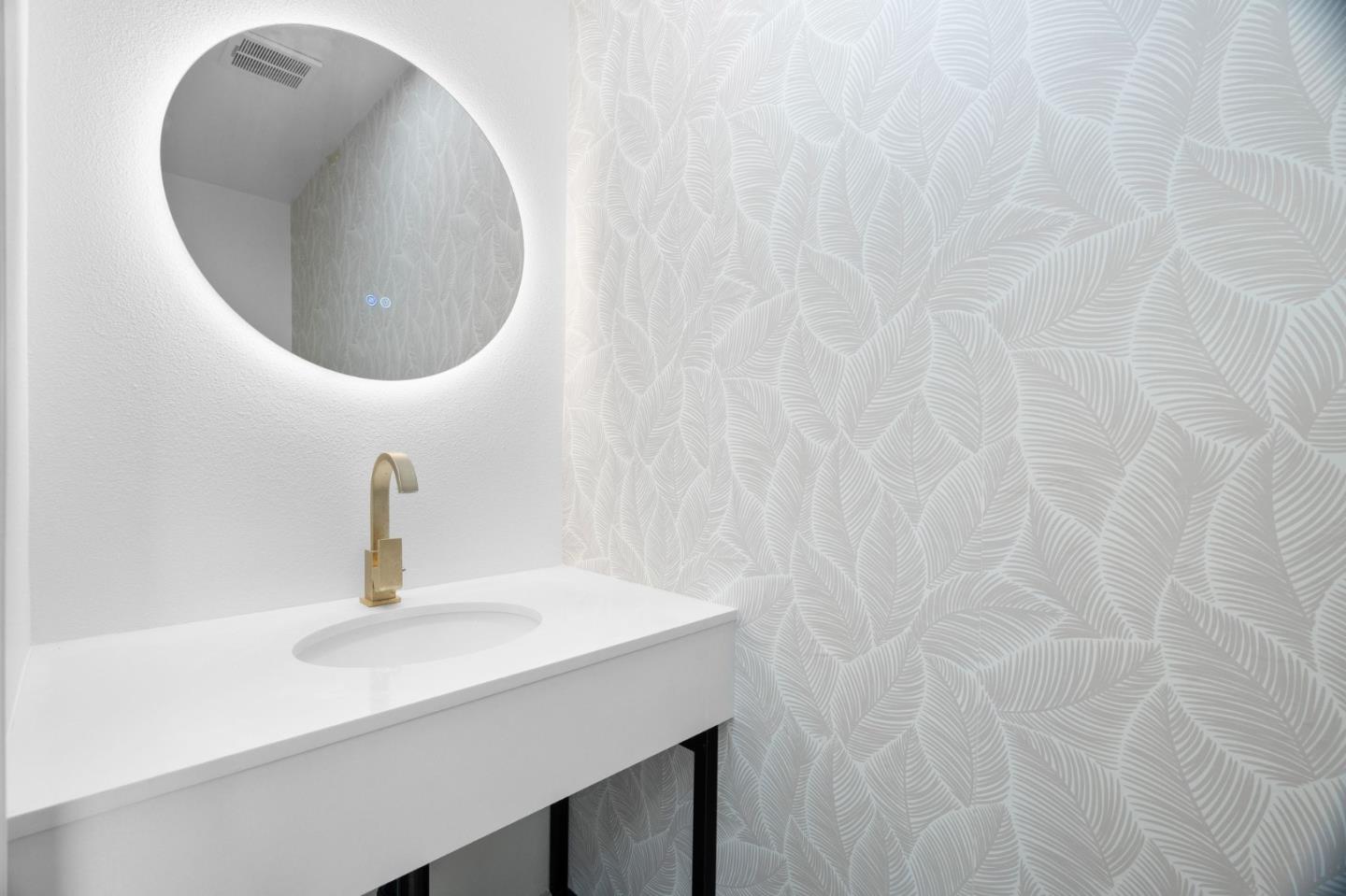Detail Gallery Image 15 of 39 For 6238 Valroy Dr, San Jose,  CA 95123 - 4 Beds | 2/1 Baths
