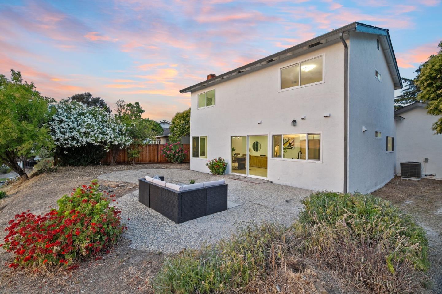 Detail Gallery Image 29 of 39 For 6238 Valroy Dr, San Jose,  CA 95123 - 4 Beds | 2/1 Baths