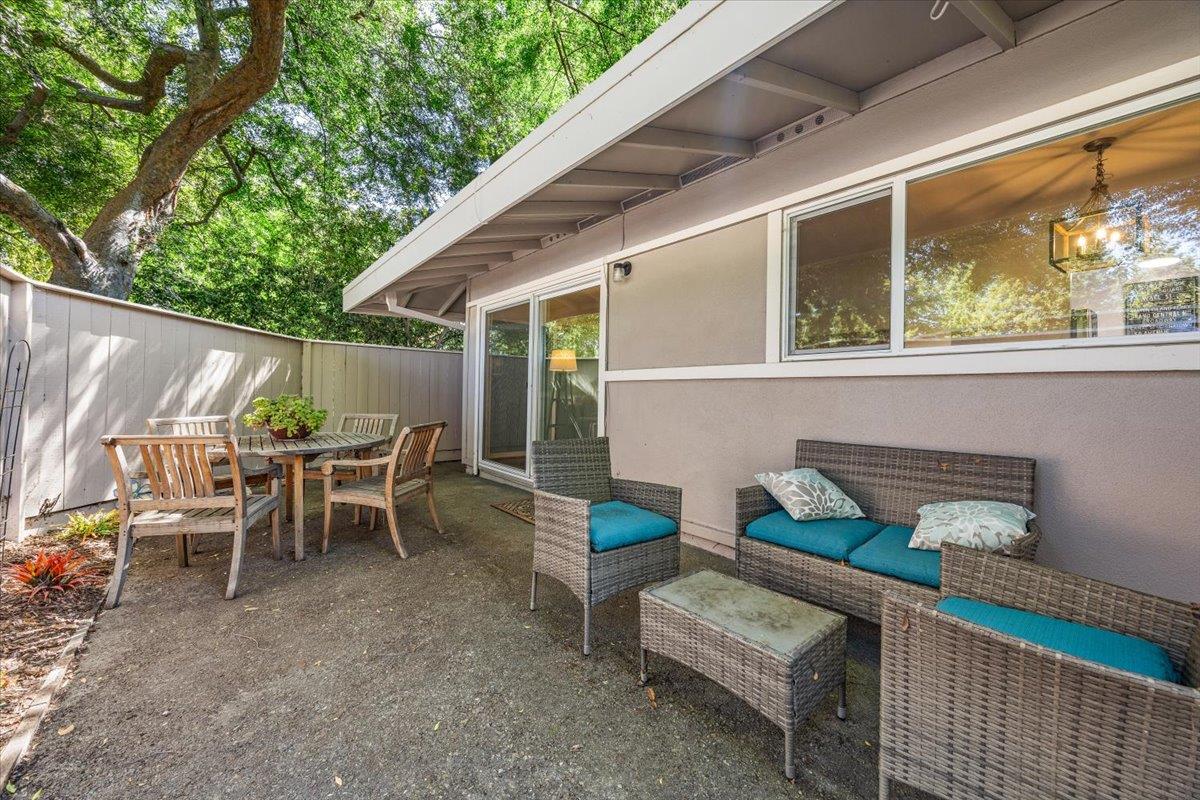 Detail Gallery Image 21 of 39 For 500 W Middlefield Rd #6,  Mountain View,  CA 94043 - 1 Beds | 1 Baths
