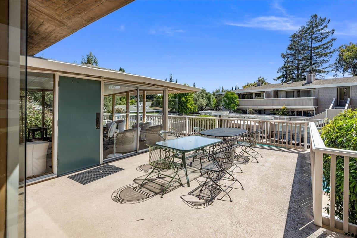 Detail Gallery Image 28 of 39 For 500 W Middlefield Rd #6,  Mountain View,  CA 94043 - 1 Beds | 1 Baths