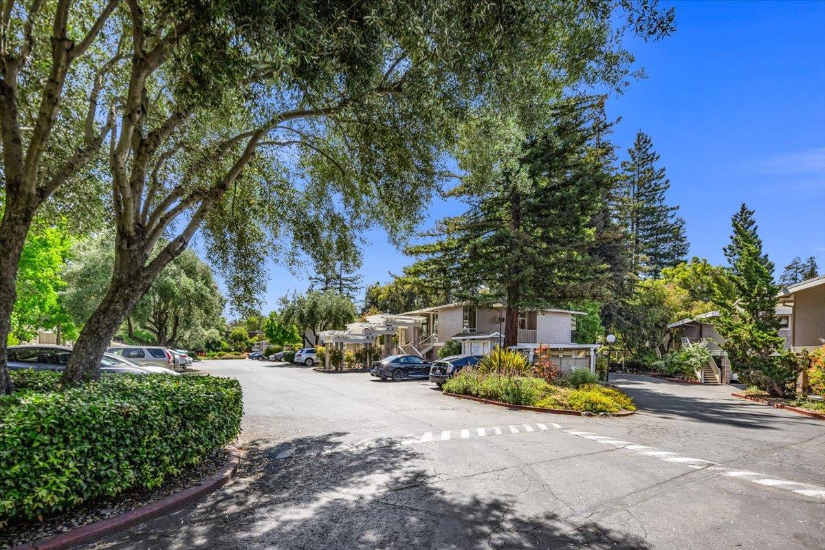 Detail Gallery Image 33 of 39 For 500 W Middlefield Rd #6,  Mountain View,  CA 94043 - 1 Beds | 1 Baths