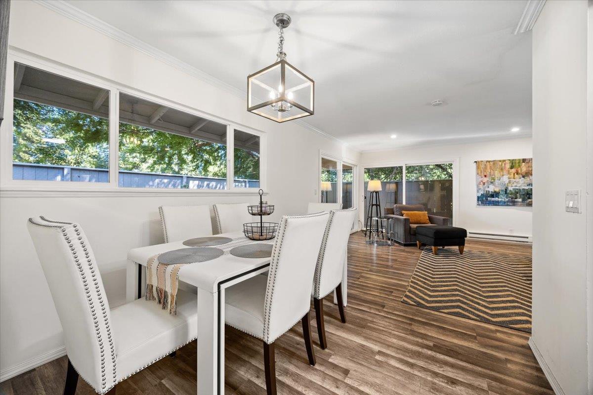 Detail Gallery Image 5 of 39 For 500 W Middlefield Rd #6,  Mountain View,  CA 94043 - 1 Beds | 1 Baths