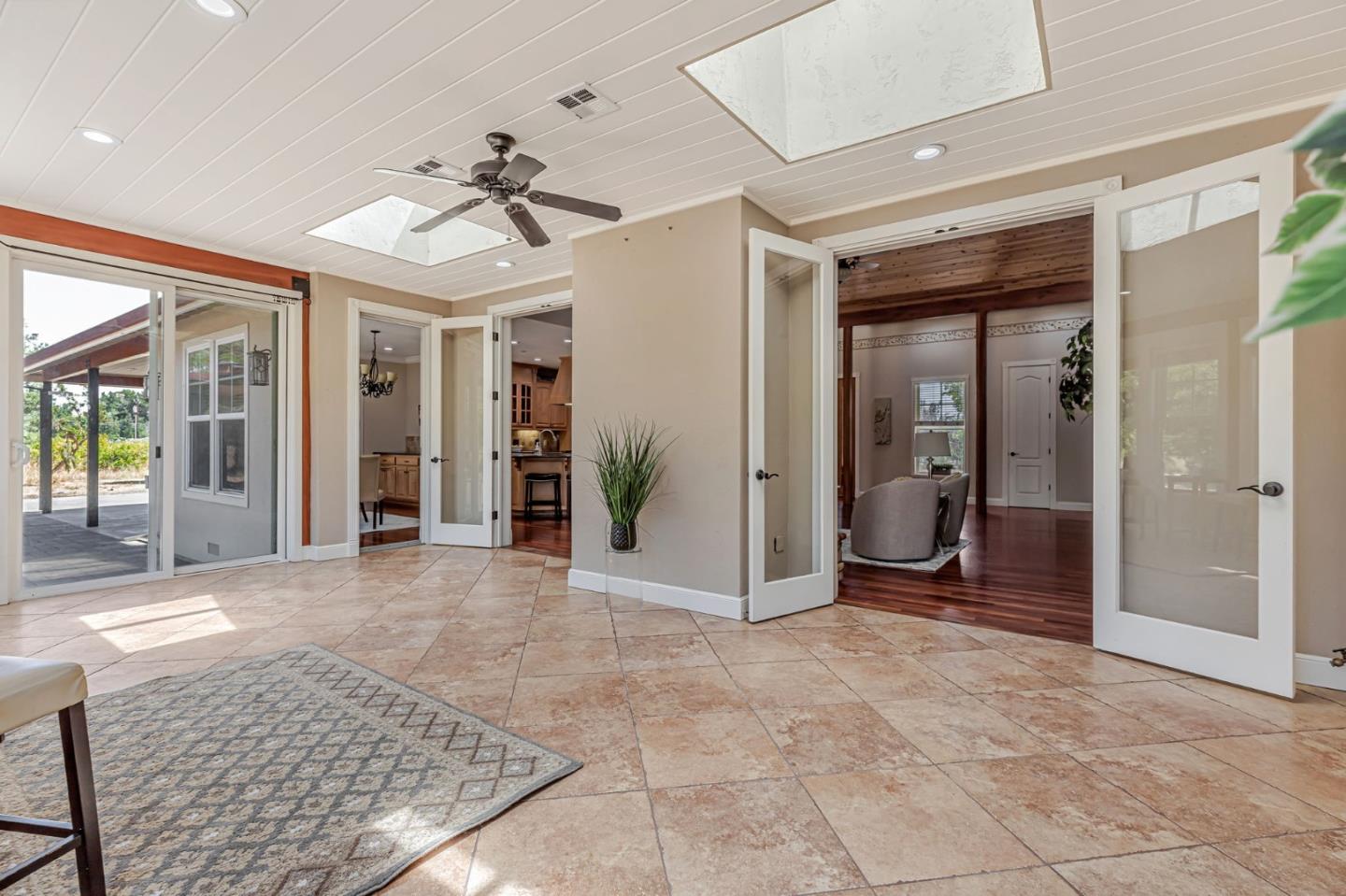 Detail Gallery Image 27 of 87 For 3025 Godfrey Ave, Gilroy,  CA 95020 - 3 Beds | 3 Baths