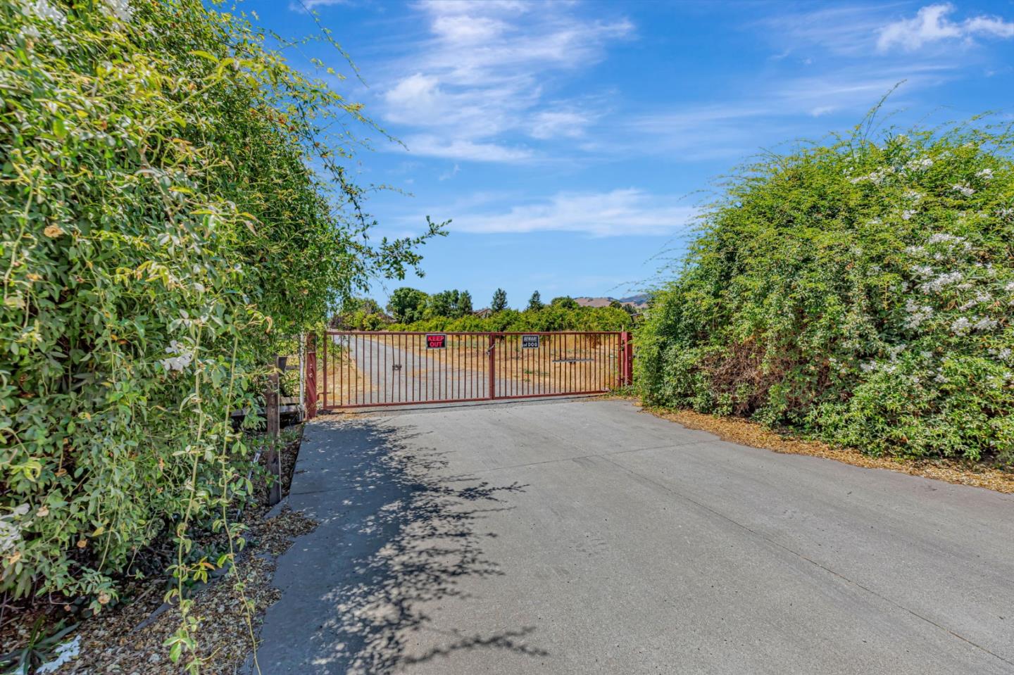 Detail Gallery Image 66 of 87 For 3025 Godfrey Ave, Gilroy,  CA 95020 - 3 Beds | 3 Baths