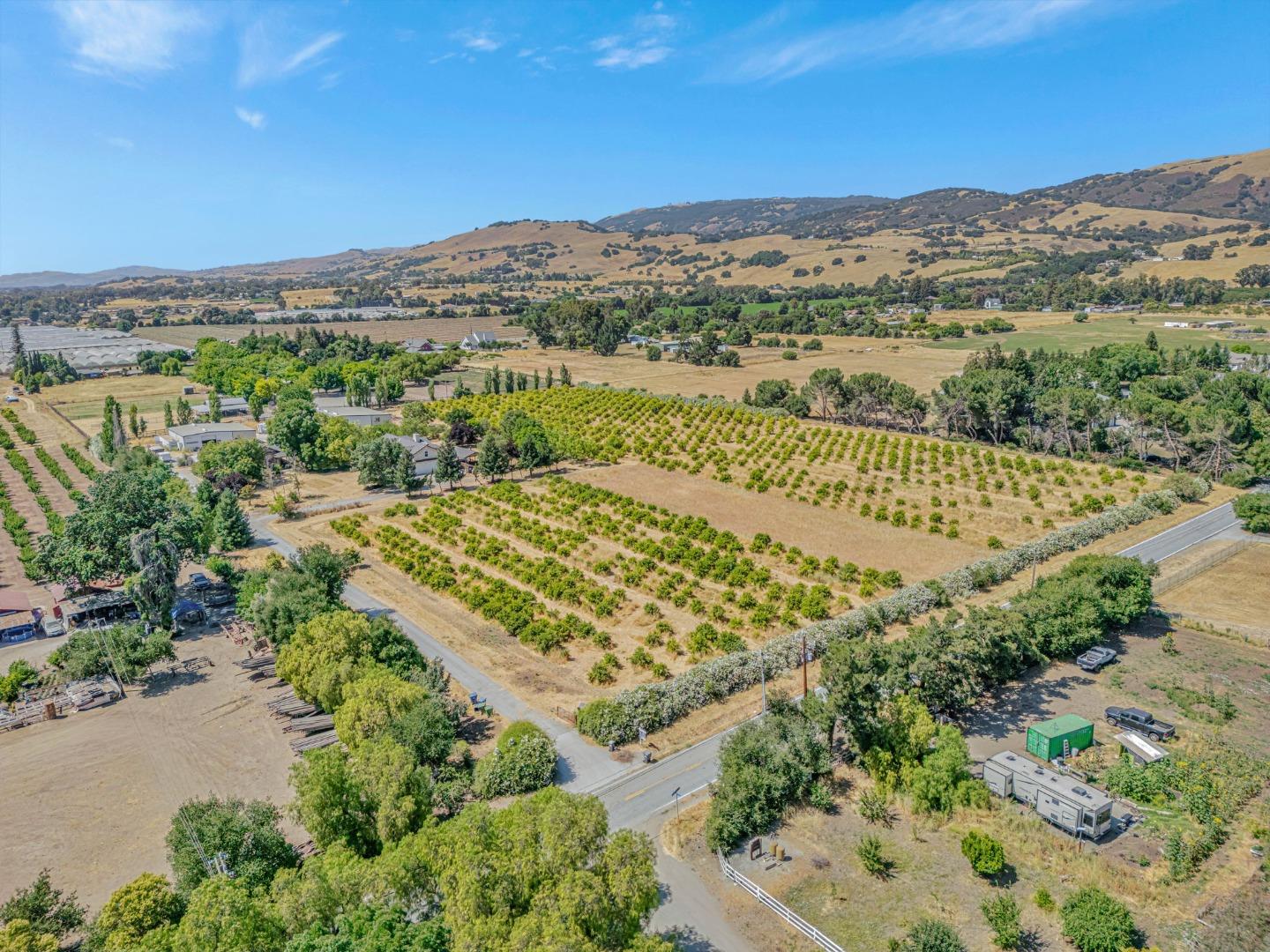 Detail Gallery Image 79 of 87 For 3025 Godfrey Ave, Gilroy,  CA 95020 - 3 Beds | 3 Baths